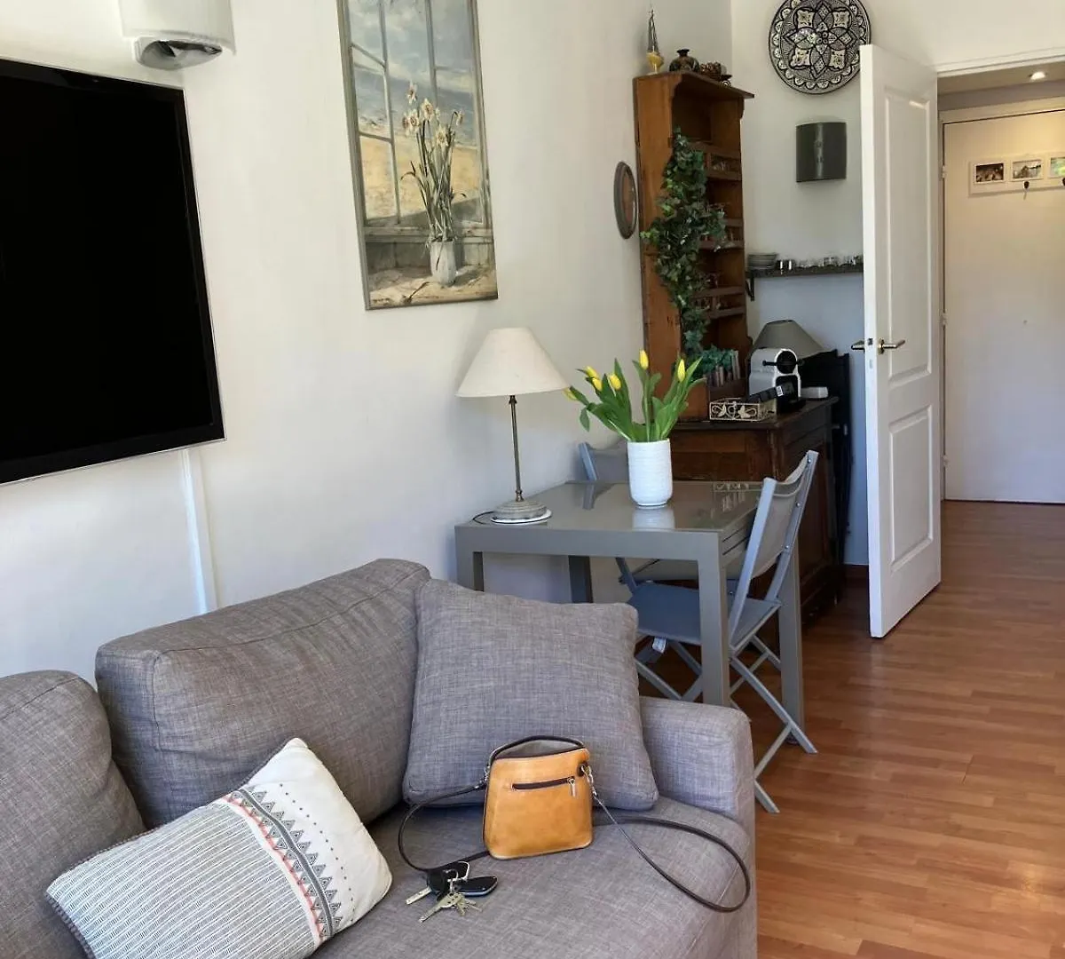 Beaulieu Apartment
